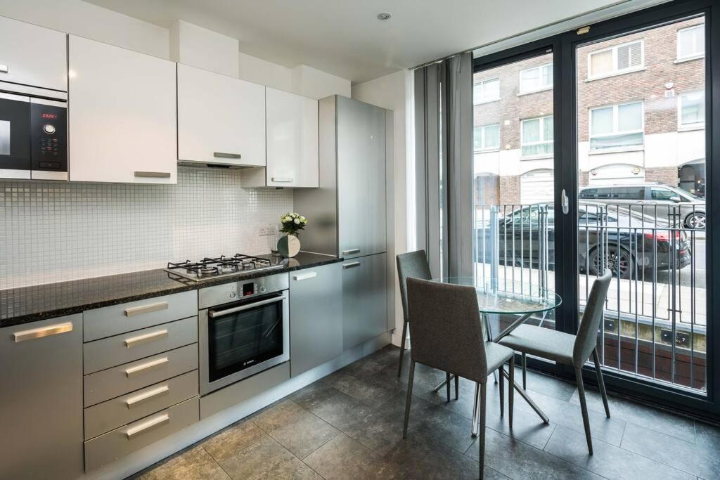 Апартаменты Chic And Spacious Flat Near Bond Street Лондон Экстерьер фото